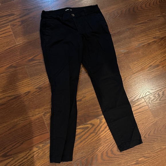 Old Navy Skinny Black Khakis - Picture 1 of 3